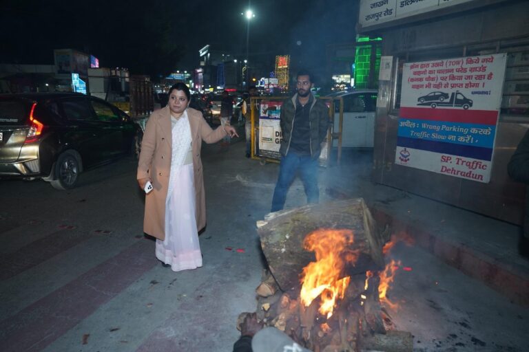 देहरादून में कड़ाके की ठंड