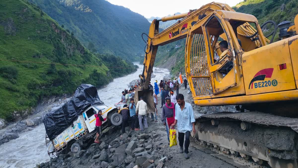 उत्तरकाशी पापड़गाड़ हादसा