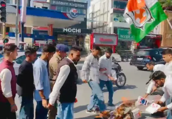 Youth Congress protests demanding justice for Ankita Bhandari, burns effigy of BJP government