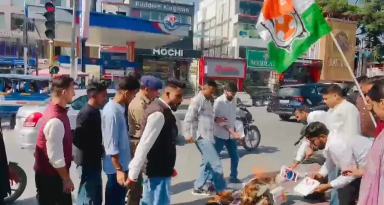 Youth Congress protests demanding justice for Ankita Bhandari, burns effigy of BJP government